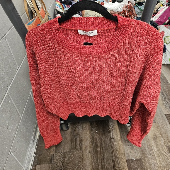 ♡Crop sweater/ Red/ 🌺size Small.❤️NWT - Picture 1 of 3